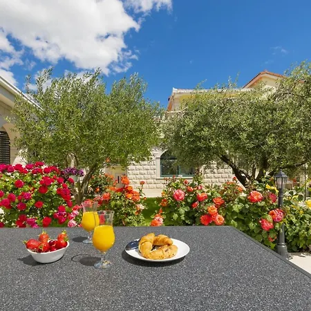 Tatil Evi Maslina Near Omis *